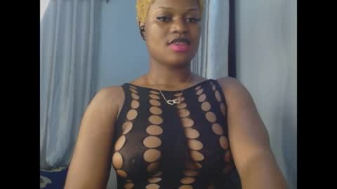 Snapshot of cum_ebony_petitxx chatting on 06.09.26 cath online show from 06.09.26