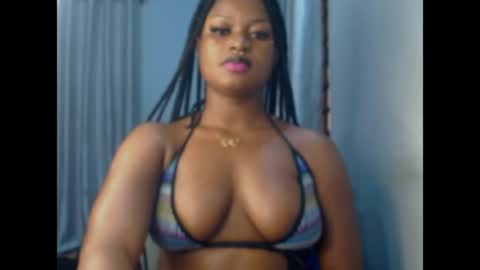 Snapshot of cum_ebony_petitxx chatting on 07.08.26 cath online show from 07.08.26
