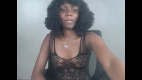 Snapshot of cum_ebony_xsecret chatting on 10.20.25 sophie online show from 10.20.25