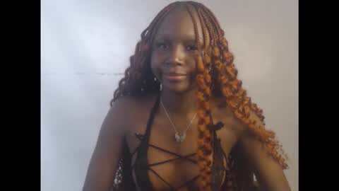Snapshot of cum_ebony_xsecret chatting on 11.03.25 sophie online show from 11.03.25