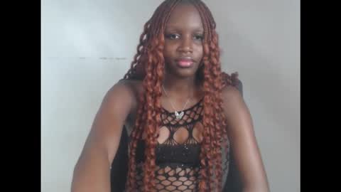 Snapshot of cum_ebony_xsecret chatting on 11.11.25 sophie online show from 11.11.25