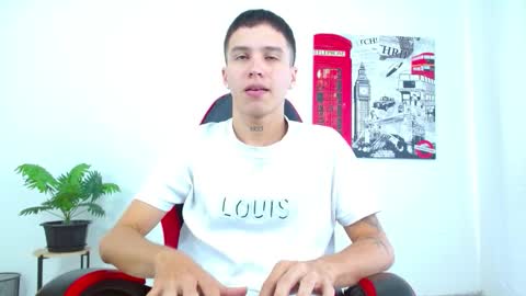 Snapshot of cumandres chatting on 11.04.25 cumandres online show from 11.04.25