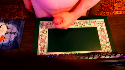 Snapshot of cumforme1988 chatting on 01.08.26 cumforme1988 online show from 01.08.26