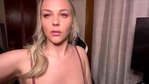 cumguzzlingskank online show from 05.21.26