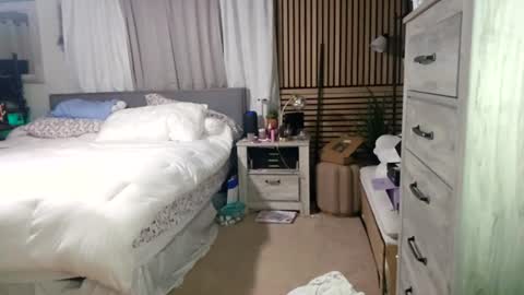 cumguzzlingskank online show from 06.18.26