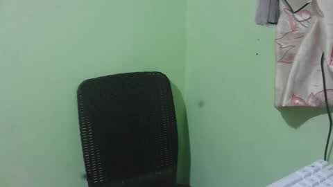 cumwhore4uxox online show from 11.10.25