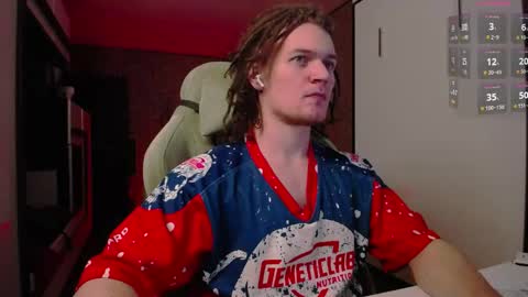 Snapshot of cumzan_ chatting on 05.19.26 Tarzan online show from 05.19.26