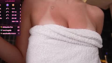 Snapshot of cupcakepancake chatting on 07.28.26 Diana face in private online show from 07.28.26