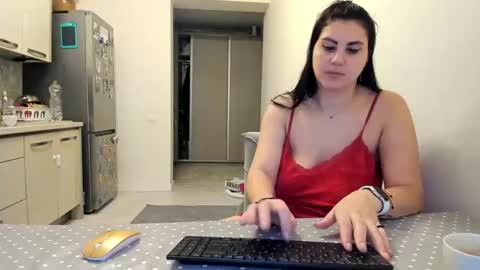 maria  alex online show from 02.14.25