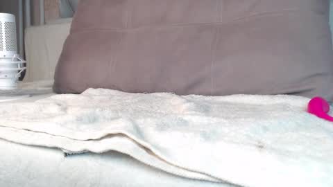 Snapshot of cuponette chatting on 09.23.25 Jessy online show from 09.23.25