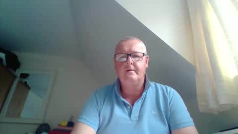 curiousax77 online show from 04.10.26