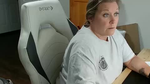 curious couple online show from 02.06.25