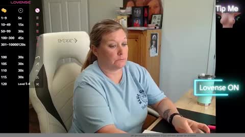 curious couple online show from 02.25.25