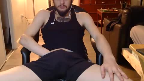 Snapshot of curiouss25 chatting on 09.10.25 curiouss25 online show from 09.10.25