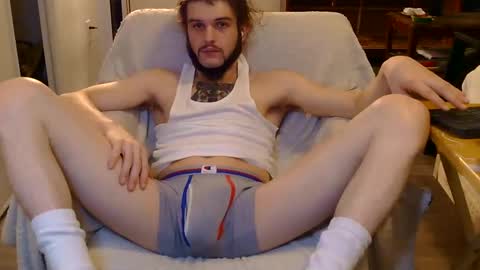 Snapshot of curiouss25 chatting on 11.22.25 curiouss25 online show from 11.22.25