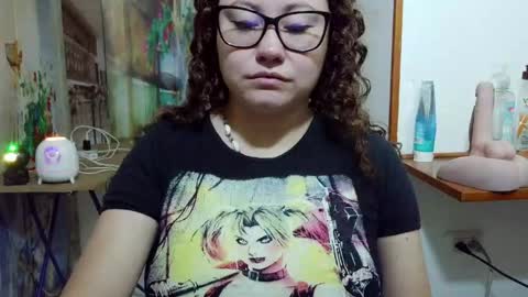 Snapshot of curly_greeneyed chatting on 04.23.26 Vannesa online show from 04.23.26