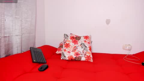 Snapshot of curly_sweett chatting on 02.18.25 Curly - OF- CURLY SWEETT online show from 02.18.25