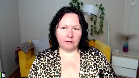 curvy_girlz online show from 11.10.25