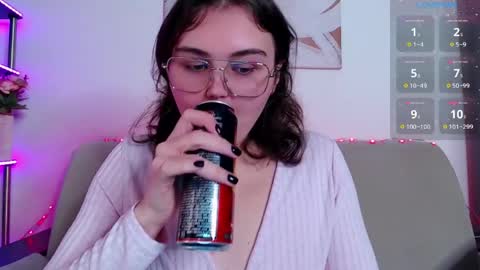 Snapshot of curvy_janie chatting on 04.18.26 Jane online show from 04.18.26