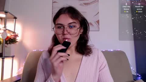 Snapshot of curvy_janie chatting on 05.23.26 Jane online show from 05.23.26