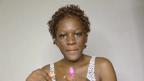 Snapshot of curvy_kittie chatting on 05.17.26 curvy_kittie online show from 05.17.26
