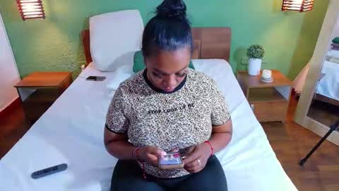 Snapshot of curvyebonyy_ chatting on 02.23.26 Danna online show from 02.23.26