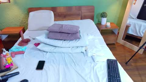 Snapshot of curvyebonyy_ chatting on 02.27.26 Danna online show from 02.27.26