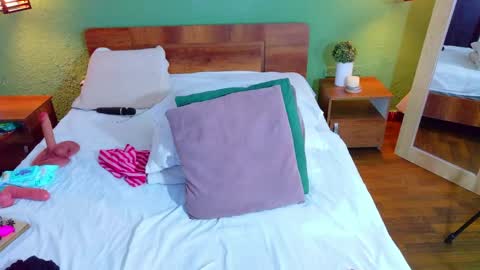 Danna online show from 04.10.26