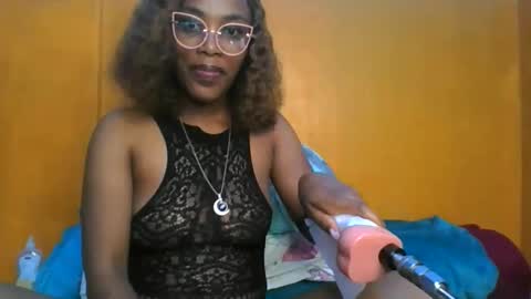 Snapshot of curvylyin chatting on 03.30.26 curvylyin online show from 03.30.26