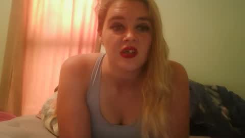 Snapshot of curvymom2025 chatting on 11.07.25 curvymom2025 online show from 11.07.25