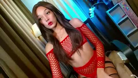 Snapshot of curybb_hanna19 chatting on 11.16.25 BBY CURLYHANNA online show from 11.16.25