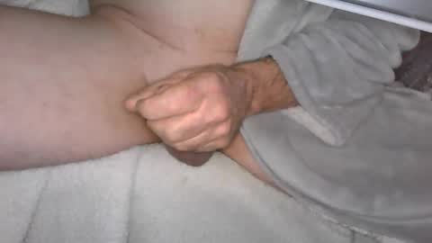 Snapshot of cut_guy64 chatting on 01.11.25 Cut Guy online show from 01.11.25