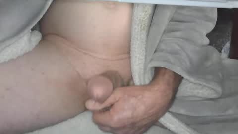 Snapshot of cut_guy64 chatting on 03.09.25 Cut Guy online show from 03.09.25