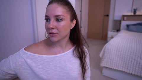 Snapshot of cute__foxy chatting on 04.16.26 Foxy online show from 04.16.26