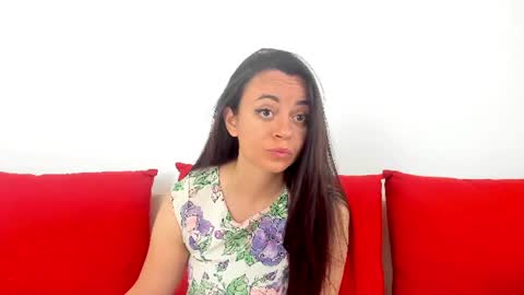 Snapshot of cute_angel95 chatting on 06.18.26 cute_angel95 online show from 06.18.26