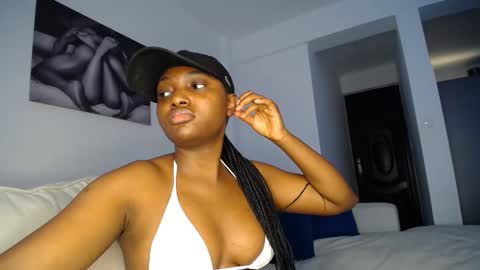 Liya online show from 02.26.25