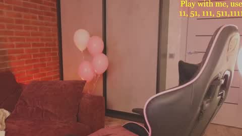 Snapshot of cute_darina chatting on 02.16.25 Everyday stream in the same time online show from 02.16.25