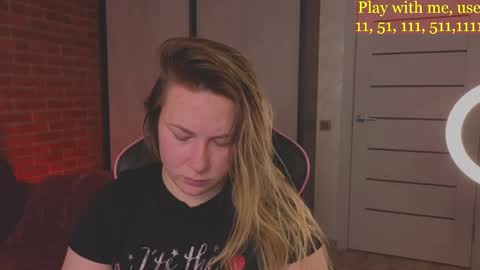 Snapshot of cute_darina chatting on 02.19.25 Everyday stream in the same time online show from 02.19.25