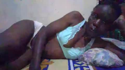 Snapshot of cute_divah4 chatting on 11.10.25 cute_divah4 online show from 11.10.25