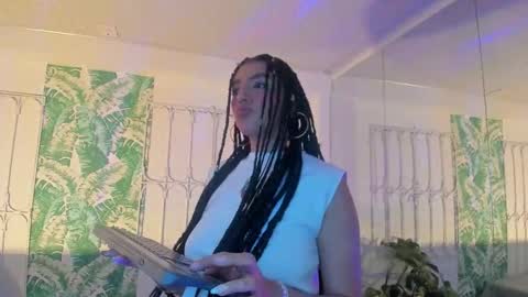 Sofa  online show from 12.18.25