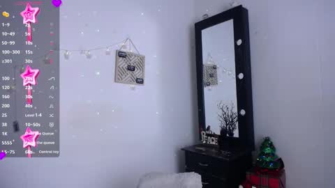 Snapshot of cute_horny12 chatting on 12.15.25 Cute horny1 online show from 12.15.25