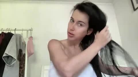 cute_kriss94 online show from 05.30.26