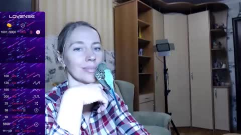 Snapshot of cute_lion_ chatting on 01.06.25 cute_lion_ online show from 01.06.25