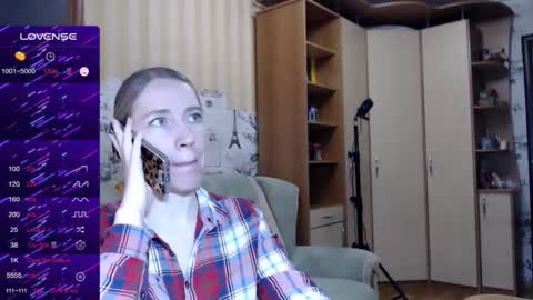 Snapshot of cute_lion_ chatting on 02.15.25 cute_lion_ online show from 02.15.25