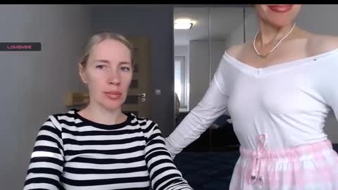 Snapshot of cute_lion_ chatting on 10.02.25 cute_lion_ online show from 10.02.25