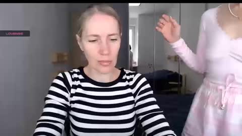 Snapshot of cute_lion_ chatting on 10.14.25 cute_lion_ online show from 10.14.25