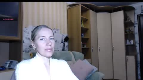 Snapshot of cute_lion_ chatting on 11.07.25 cute_lion_ online show from 11.07.25