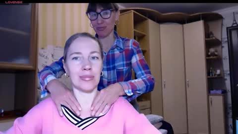 cute_lion_ online show from 02.28.26