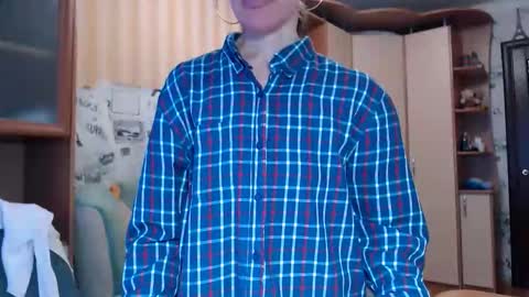 cute_lion_ online show from 04.04.26