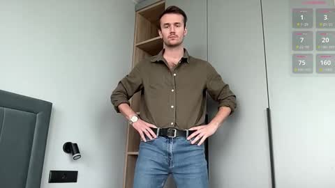 Snapshot of cute_skywalker chatting on 09.19.25 cute_skywalker online show from 09.19.25